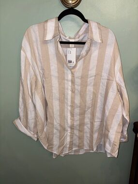 H&M Beige and White Vertical Stripe Shirt